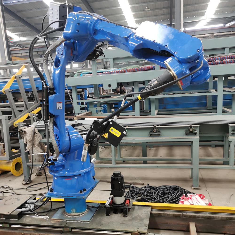 6-osni robot za zavarivanje